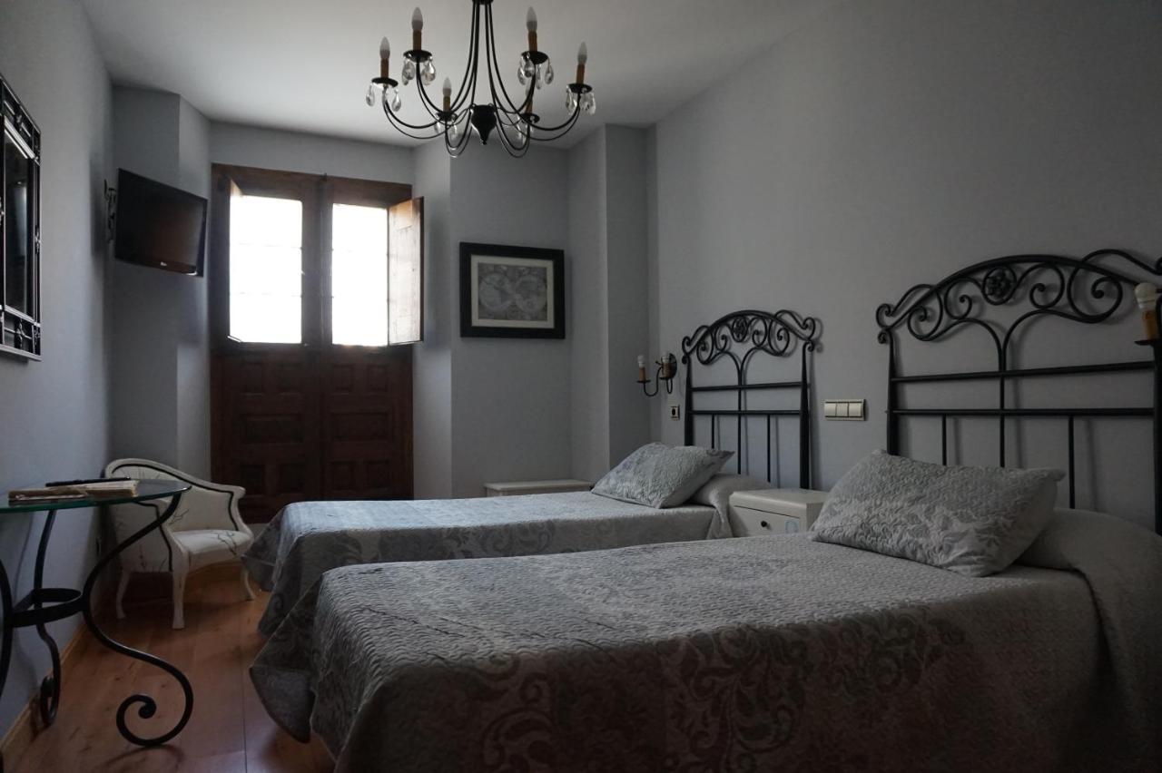 Arganzon Plaza Hotel 3*